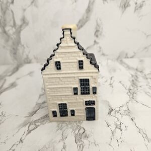 KLM BOLS Canal House #82 White Blue Delft Amsterdam SEALED bottle.